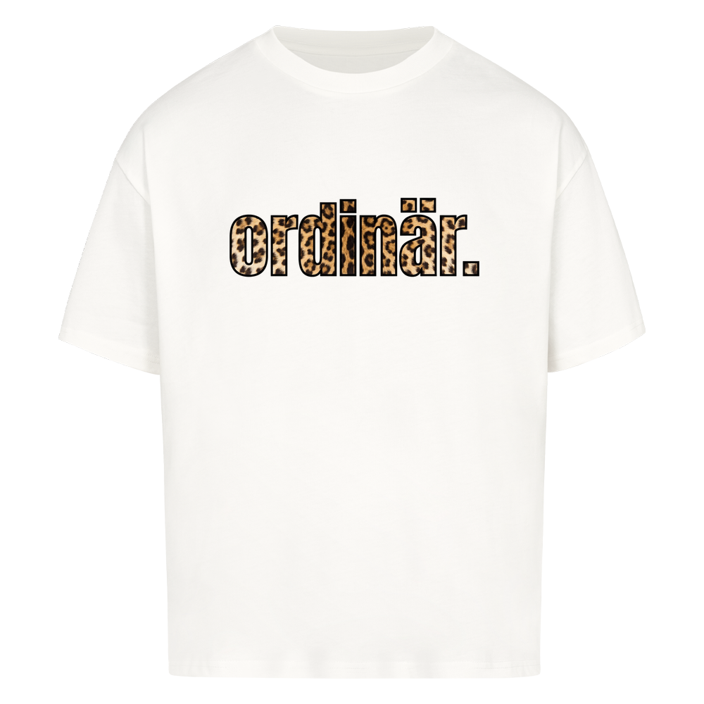 ordinär. - Heavy Oversized Shirt T-Shirt XS Weiß Tattoo Fashion von inked-mafia.de. Dieses Teil gehört in jeden Kleiderschrank eines inked-rebels! Finde ideale Geschenke für Tätowierte, Tattoofans oder Tätowierer.