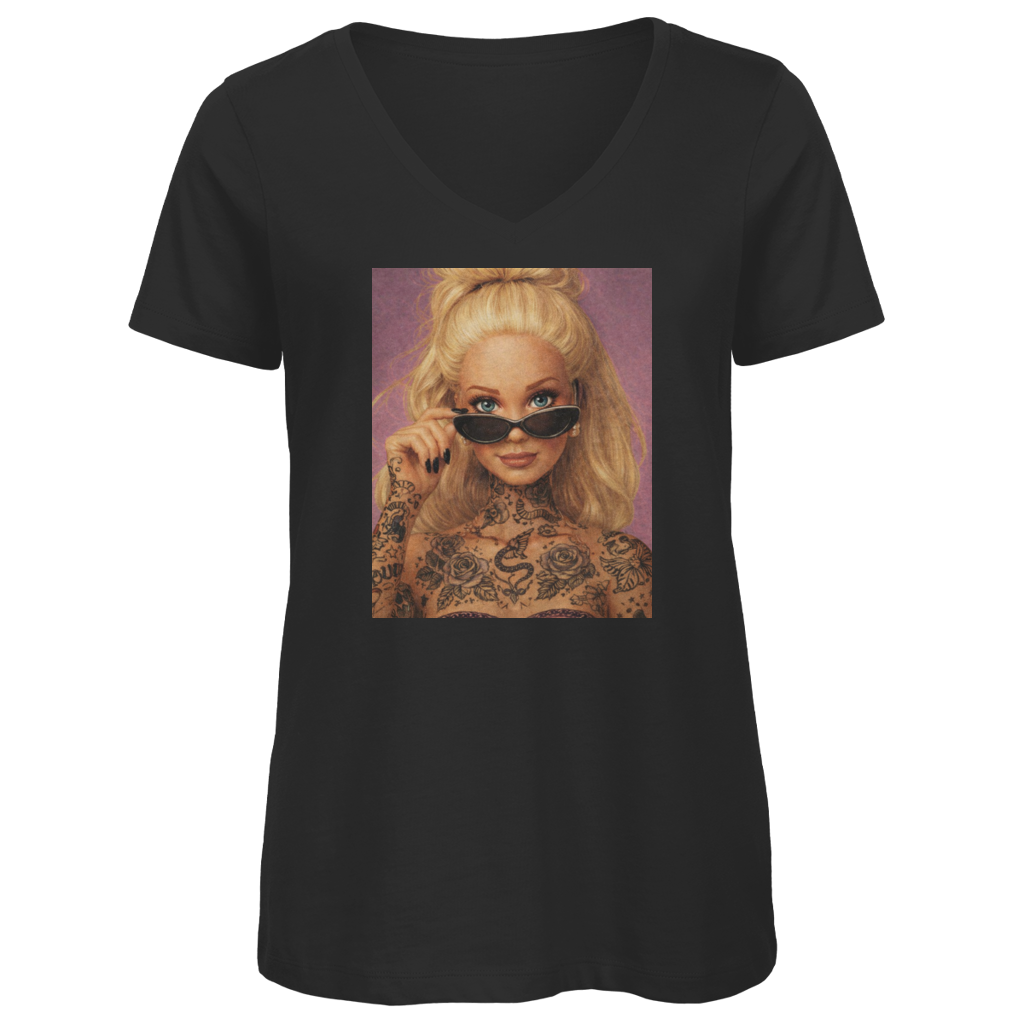 Barbie Girl - Damen Shirt Clothes Schwarz XS Tattoo Fashion von inked-mafia.de. Dieses Teil gehört in jeden Kleiderschrank eines inked-rebels! Finde ideale Geschenke für Tätowierte, Tattoofans oder Tätowierer.