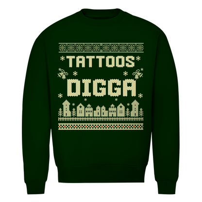 Tattoos Digga - Unisex Weihnachtssweater Clothes Forest Green XS Tattoo Fashion von inked-mafia.de. Dieses Teil gehört in jeden Kleiderschrank eines inked-rebels! Finde ideale Geschenke für Tätowierte, Tattoofans oder Tätowierer.