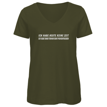 Pigmentologe - Damen Shirt Clothes Khaki XS Tattoo Fashion von inked-mafia.de. Dieses Teil gehört in jeden Kleiderschrank eines inked-rebels! Finde ideale Geschenke für Tätowierte, Tattoofans oder Tätowierer.