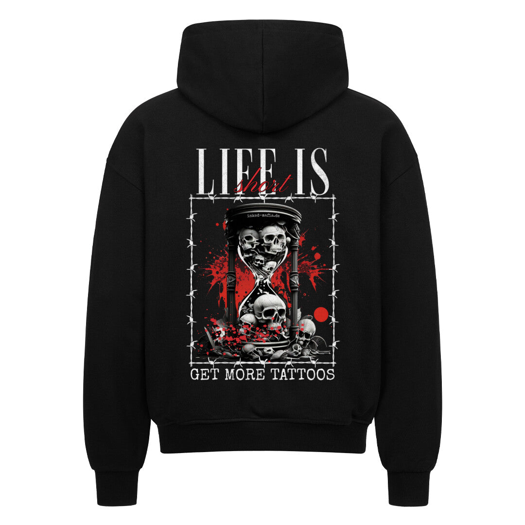 Life is short - Heavy Oversized Backprint Zipper Hoodie  S Schwarz  Tattoo Fashion von inked-mafia.de. Dieses Teil gehört in jeden Kleiderschrank eines inked-rebels! Finde ideale Geschenke für Tätowierte, Tattoofans oder Tätowierer.