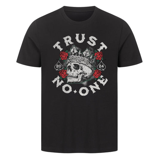 Trust no one - Premium Shirt T-Shirt  S Schwarz  Tattoo Fashion von inked-mafia.de. Dieses Teil gehört in jeden Kleiderschrank eines inked-rebels! Finde ideale Geschenke für Tätowierte, Tattoofans oder Tätowierer.