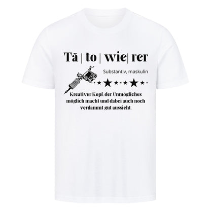 Tätowierer - Premium Shirt T-Shirt  S Weiß  Tattoo Fashion von inked-mafia.de. Dieses Teil gehört in jeden Kleiderschrank eines inked-rebels! Finde ideale Geschenke für Tätowierte, Tattoofans oder Tätowierer.