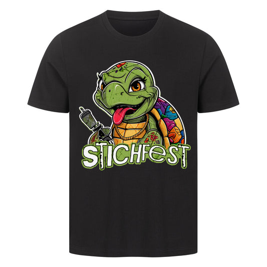 Stichfest - Premium Shirt T-Shirt  S Schwarz  Tattoo Fashion von inked-mafia.de. Dieses Teil gehört in jeden Kleiderschrank eines inked-rebels! Finde ideale Geschenke für Tätowierte, Tattoofans oder Tätowierer.