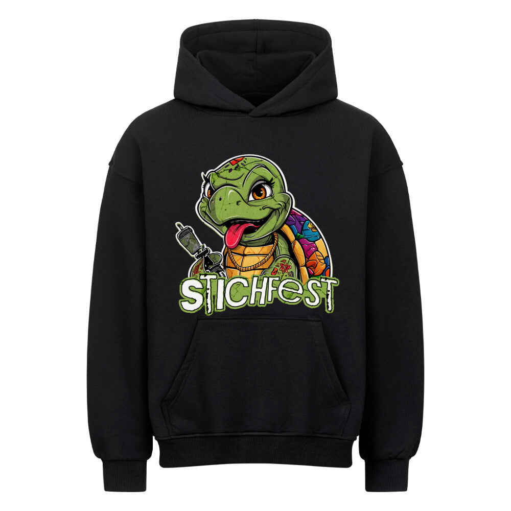 Stichfest - Heavy Oversized Hoodie Hoodie  XS Schwarz  Tattoo Fashion von inked-mafia.de. Dieses Teil gehört in jeden Kleiderschrank eines inked-rebels! Finde ideale Geschenke für Tätowierte, Tattoofans oder Tätowierer.