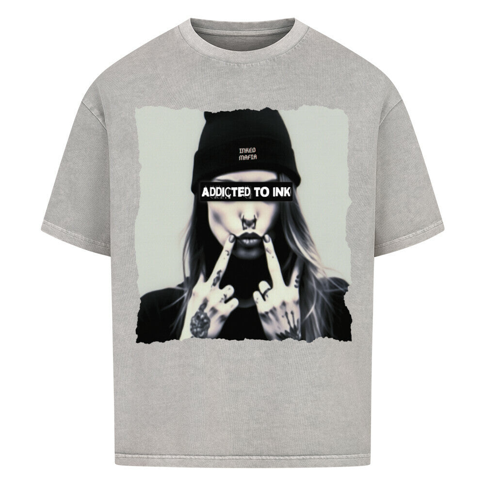 Addicted - Heavy Oversized Shirt T-Shirt  XS Washed Grey  Tattoo Fashion von inked-mafia.de. Dieses Teil gehört in jeden Kleiderschrank eines inked-rebels! Finde ideale Geschenke für Tätowierte, Tattoofans oder Tätowierer.