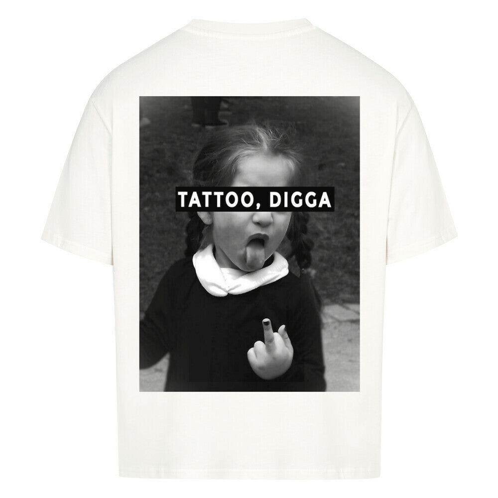 Tattoo Digga - Heavy Oversized Backprint Shirt T-Shirt  XS Weiß  Tattoo Fashion von inked-mafia.de. Dieses Teil gehört in jeden Kleiderschrank eines inked-rebels! Finde ideale Geschenke für Tätowierte, Tattoofans oder Tätowierer.
