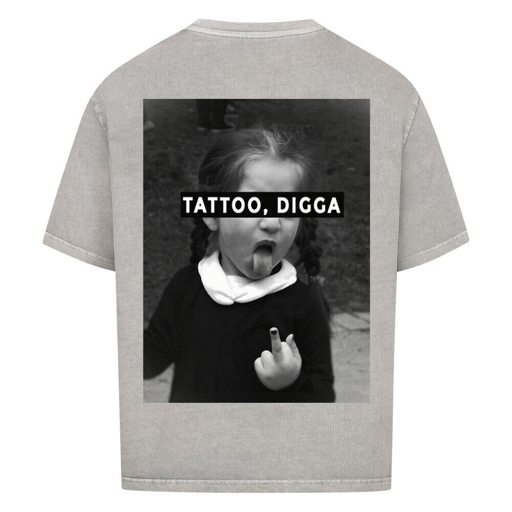 Tattoo Digga - Heavy Oversized Backprint Shirt T-Shirt  XS Washed Grey  Tattoo Fashion von inked-mafia.de. Dieses Teil gehört in jeden Kleiderschrank eines inked-rebels! Finde ideale Geschenke für Tätowierte, Tattoofans oder Tätowierer.