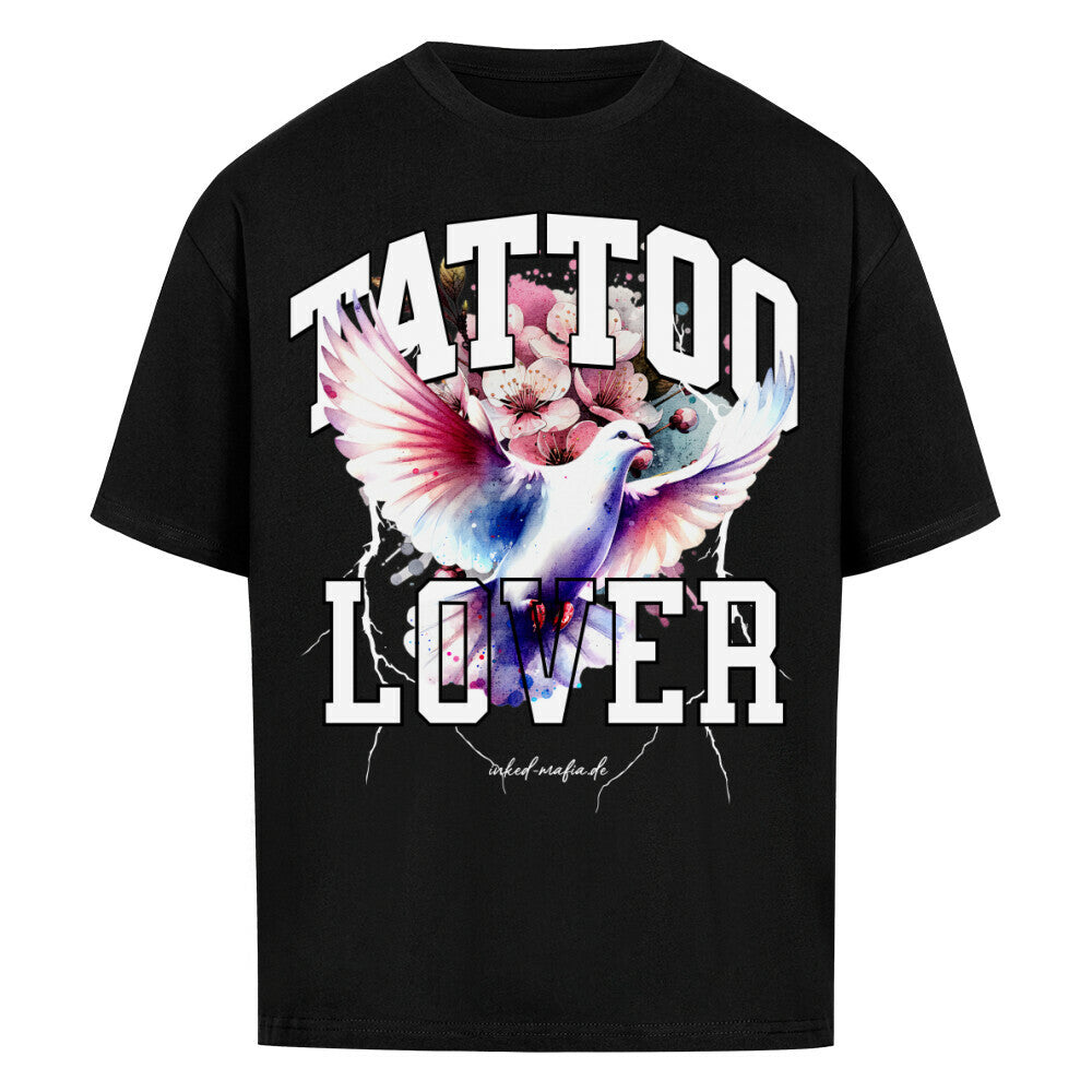 Tattoolover - Heavy Oversized Shirt T-Shirt  XS Schwarz  Tattoo Fashion von inked-mafia.de. Dieses Teil gehört in jeden Kleiderschrank eines inked-rebels! Finde ideale Geschenke für Tätowierte, Tattoofans oder Tätowierer.