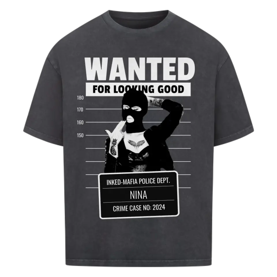 Wanted - Heavy Oversized Shirt Customizer  Heavy Oversized Shirt Washed Black 4XL Tattoo Fashion von inked-mafia.de. Dieses Teil gehört in jeden Kleiderschrank eines inked-rebels! Finde ideale Geschenke für Tätowierte, Tattoofans oder Tätowierer.