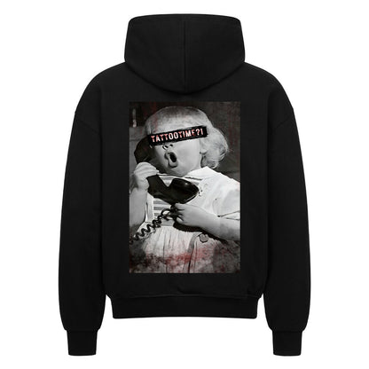 Tattootime - Heavy Oversized Backprint Zipper Hoodie  S Schwarz  Tattoo Fashion von inked-mafia.de. Dieses Teil gehört in jeden Kleiderschrank eines inked-rebels! Finde ideale Geschenke für Tätowierte, Tattoofans oder Tätowierer.