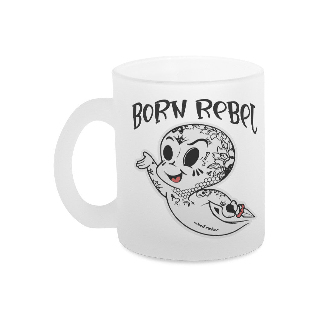 Born Rebel - Glühweintasse Mug  300ml satiniert  Tattoo Fashion von inked-mafia.de. Dieses Teil gehört in jeden Kleiderschrank eines inked-rebels! Finde ideale Geschenke für Tätowierte, Tattoofans oder Tätowierer.