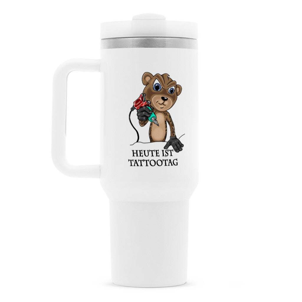 Tattootag - Thermobecher Mug  1200ml Weiß  Tattoo Fashion von inked-mafia.de. Dieses Teil gehört in jeden Kleiderschrank eines inked-rebels! Finde ideale Geschenke für Tätowierte, Tattoofans oder Tätowierer.