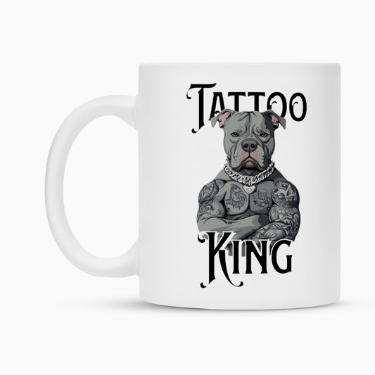 Tattoo King - Tasse Mug  300ml Weiß  Tattoo Fashion von inked-mafia.de. Dieses Teil gehört in jeden Kleiderschrank eines inked-rebels! Finde ideale Geschenke für Tätowierte, Tattoofans oder Tätowierer.