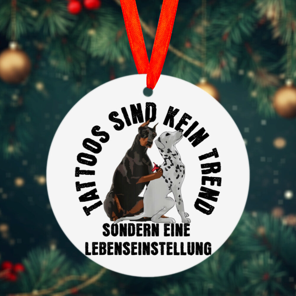 Lebenseinstellung - Christbaumschmuck Mug  Onesize Weiß  Tattoo Fashion von inked-mafia.de. Dieses Teil gehört in jeden Kleiderschrank eines inked-rebels! Finde ideale Geschenke für Tätowierte, Tattoofans oder Tätowierer.