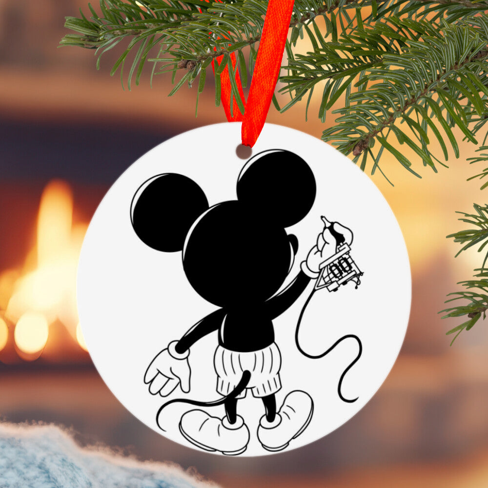 Inking Mouse - Christbaumschmuck Mug     Tattoo Fashion von inked-mafia.de. Dieses Teil gehört in jeden Kleiderschrank eines inked-rebels! Finde ideale Geschenke für Tätowierte, Tattoofans oder Tätowierer.