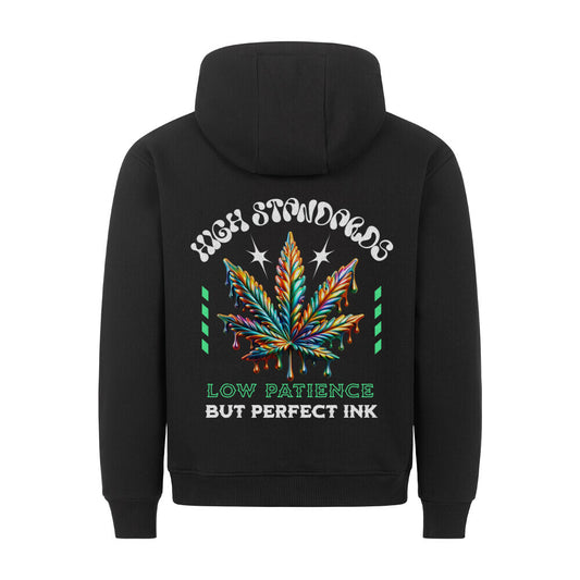 High Standards - Backprint Hoodie Hoodie S Schwarz Tattoo Fashion von inked-mafia.de. Dieses Teil gehört in jeden Kleiderschrank eines inked-rebels! Finde ideale Geschenke für Tätowierte, Tattoofans oder Tätowierer.