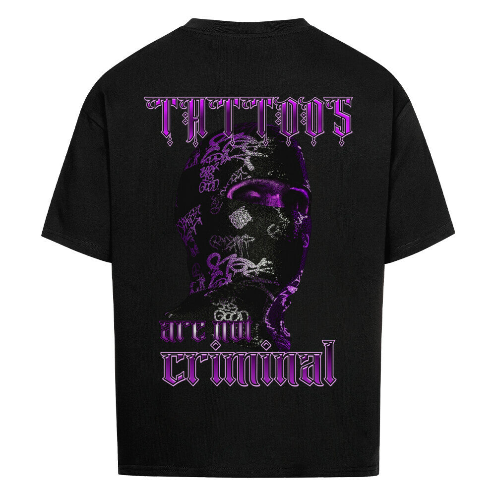 Criminal - Heavy Oversized Backprint Shirt T-Shirt XS Schwarz Tattoo Fashion von inked-mafia.de. Dieses Teil gehört in jeden Kleiderschrank eines inked-rebels! Finde ideale Geschenke für Tätowierte, Tattoofans oder Tätowierer.