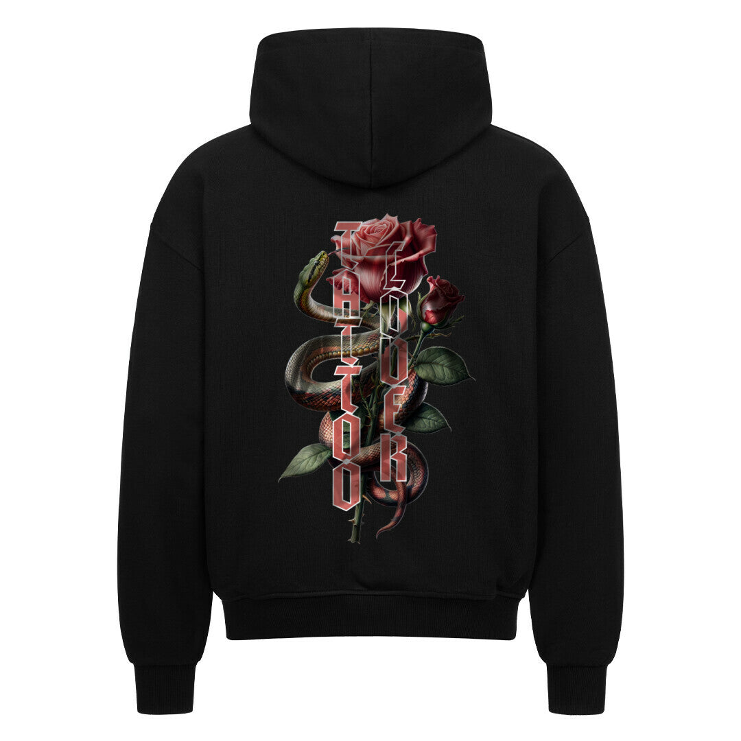 Tattoolover - Heavy Oversized Backprint Zipper Hoodie S Schwarz Tattoo Fashion von inked-mafia.de. Dieses Teil gehört in jeden Kleiderschrank eines inked-rebels! Finde ideale Geschenke für Tätowierte, Tattoofans oder Tätowierer.