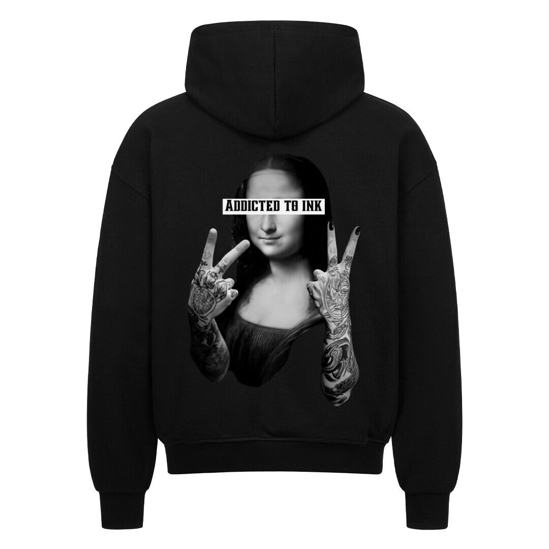 Mona - Heavy Oversized Backprint Zipper Hoodie S Schwarz Tattoo Fashion von inked-mafia.de. Dieses Teil gehört in jeden Kleiderschrank eines inked-rebels! Finde ideale Geschenke für Tätowierte, Tattoofans oder Tätowierer.