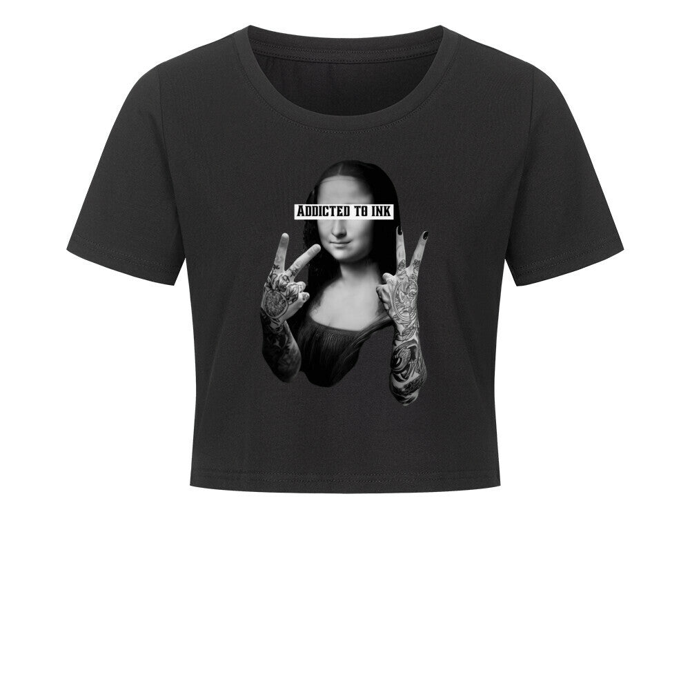 Mona - Damen Crop Top T-Shirt XS Schwarz Tattoo Fashion von inked-mafia.de. Dieses Teil gehört in jeden Kleiderschrank eines inked-rebels! Finde ideale Geschenke für Tätowierte, Tattoofans oder Tätowierer.