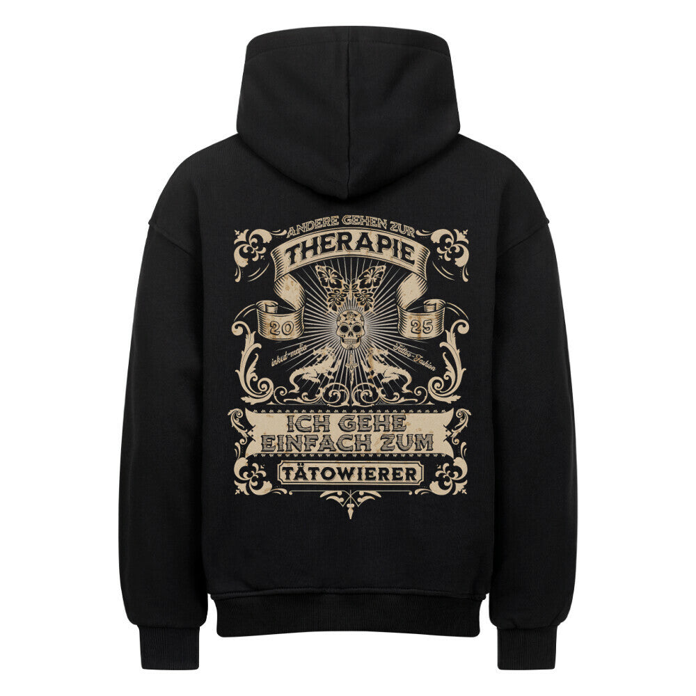 Therapie - Heavy Oversized Backprint Hoodie Hoodie XS Schwarz Tattoo Fashion von inked-mafia.de. Dieses Teil gehört in jeden Kleiderschrank eines inked-rebels! Finde ideale Geschenke für Tätowierte, Tattoofans oder Tätowierer.