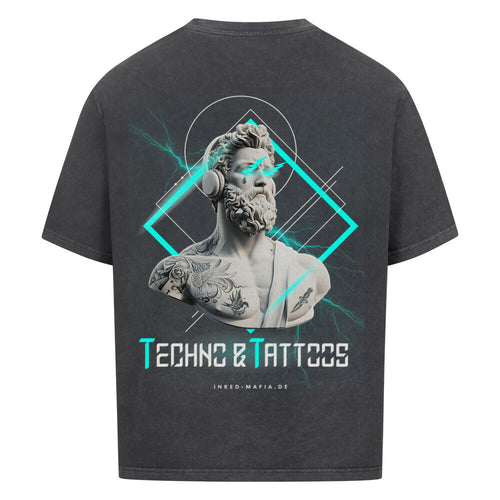 Techno&Tattoos - Heavy Oversized Backprint Shirt T-Shirt XS Washed Black Tattoo Fashion von inked-mafia.de. Dieses Teil gehört in jeden Kleiderschrank eines inked-rebels! Finde ideale Geschenke für Tätowierte, Tattoofans oder Tätowierer.