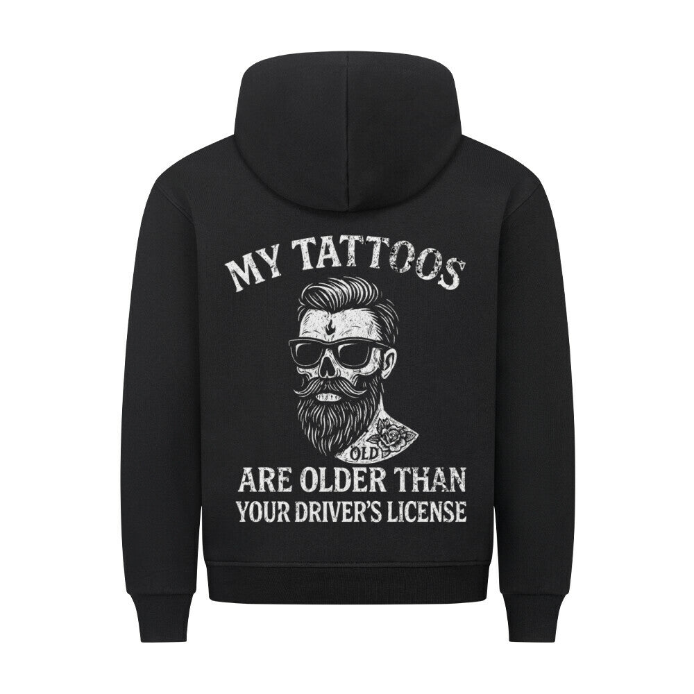 Drivers License - Backprint Hoodie Hoodie S Schwarz Tattoo Fashion von inked-mafia.de. Dieses Teil gehört in jeden Kleiderschrank eines inked-rebels! Finde ideale Geschenke für Tätowierte, Tattoofans oder Tätowierer.