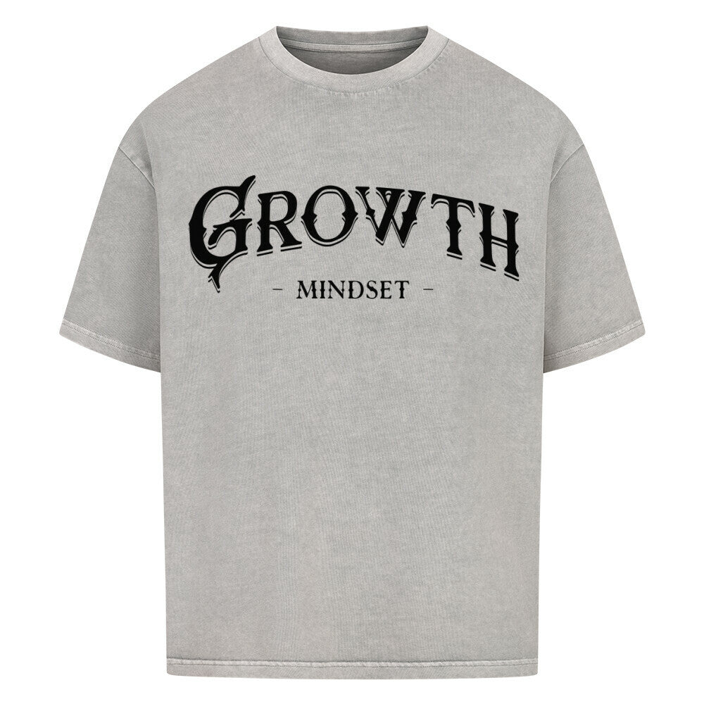 Growth Mindset - Heavy Oversized Shirt T-Shirt XS Washed Grey Tattoo Fashion von inked-mafia.de. Dieses Teil gehört in jeden Kleiderschrank eines inked-rebels! Finde ideale Geschenke für Tätowierte, Tattoofans oder Tätowierer.