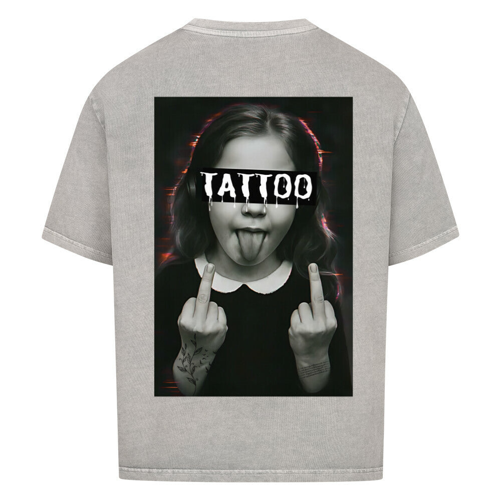 Tattoo - Heavy Oversized Backprint Shirt T-Shirt XS Washed Grey Tattoo Fashion von inked-mafia.de. Dieses Teil gehört in jeden Kleiderschrank eines inked-rebels! Finde ideale Geschenke für Tätowierte, Tattoofans oder Tätowierer.