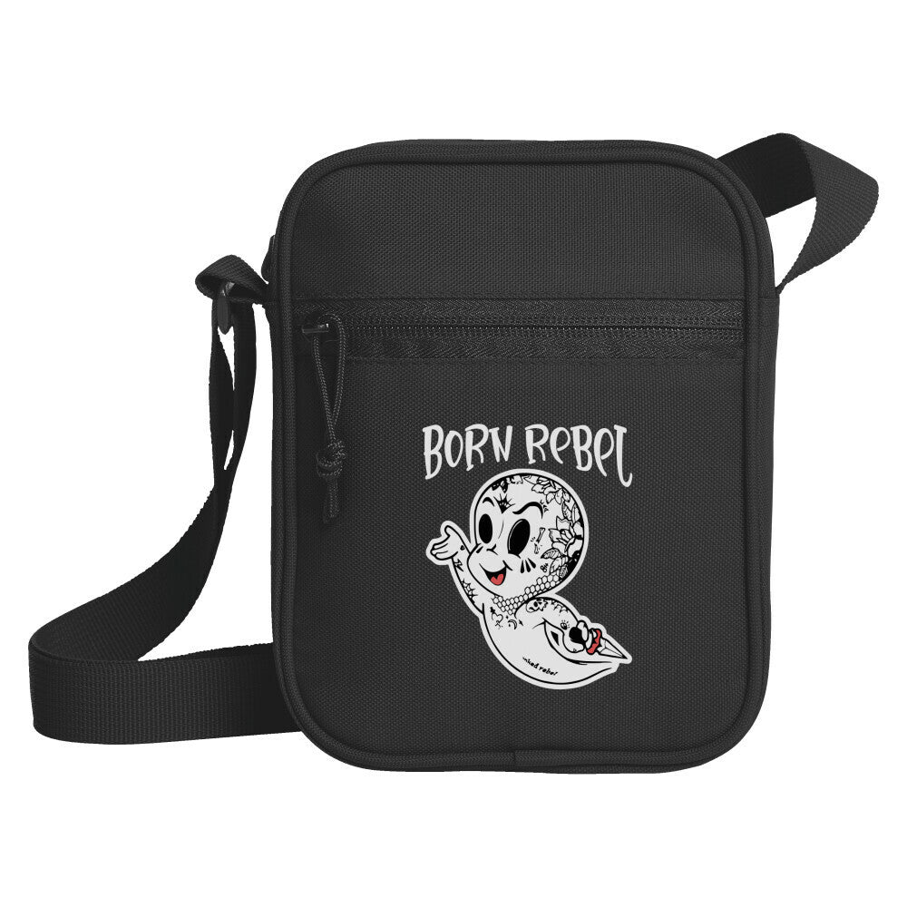 Born Rebel - Umhängetasche SportTShirt Schwarz Tattoo Fashion von inked-mafia.de. Dieses Teil gehört in jeden Kleiderschrank eines inked-rebels! Finde ideale Geschenke für Tätowierte, Tattoofans oder Tätowierer.