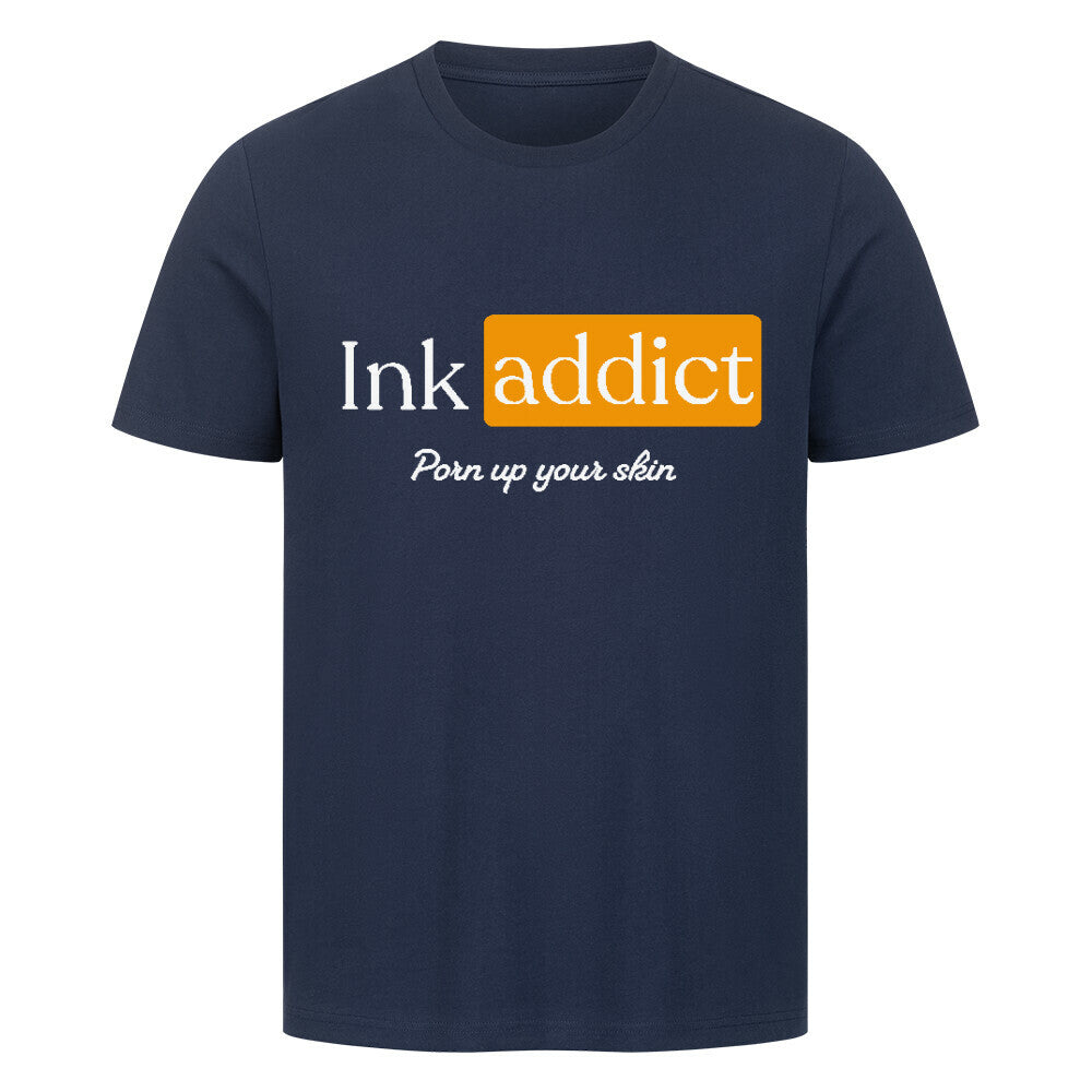 InkAddict - Premium Shirt T-Shirt S Navy Blue Tattoo Fashion von inked-mafia.de. Dieses Teil gehört in jeden Kleiderschrank eines inked-rebels! Finde ideale Geschenke für Tätowierte, Tattoofans oder Tätowierer.