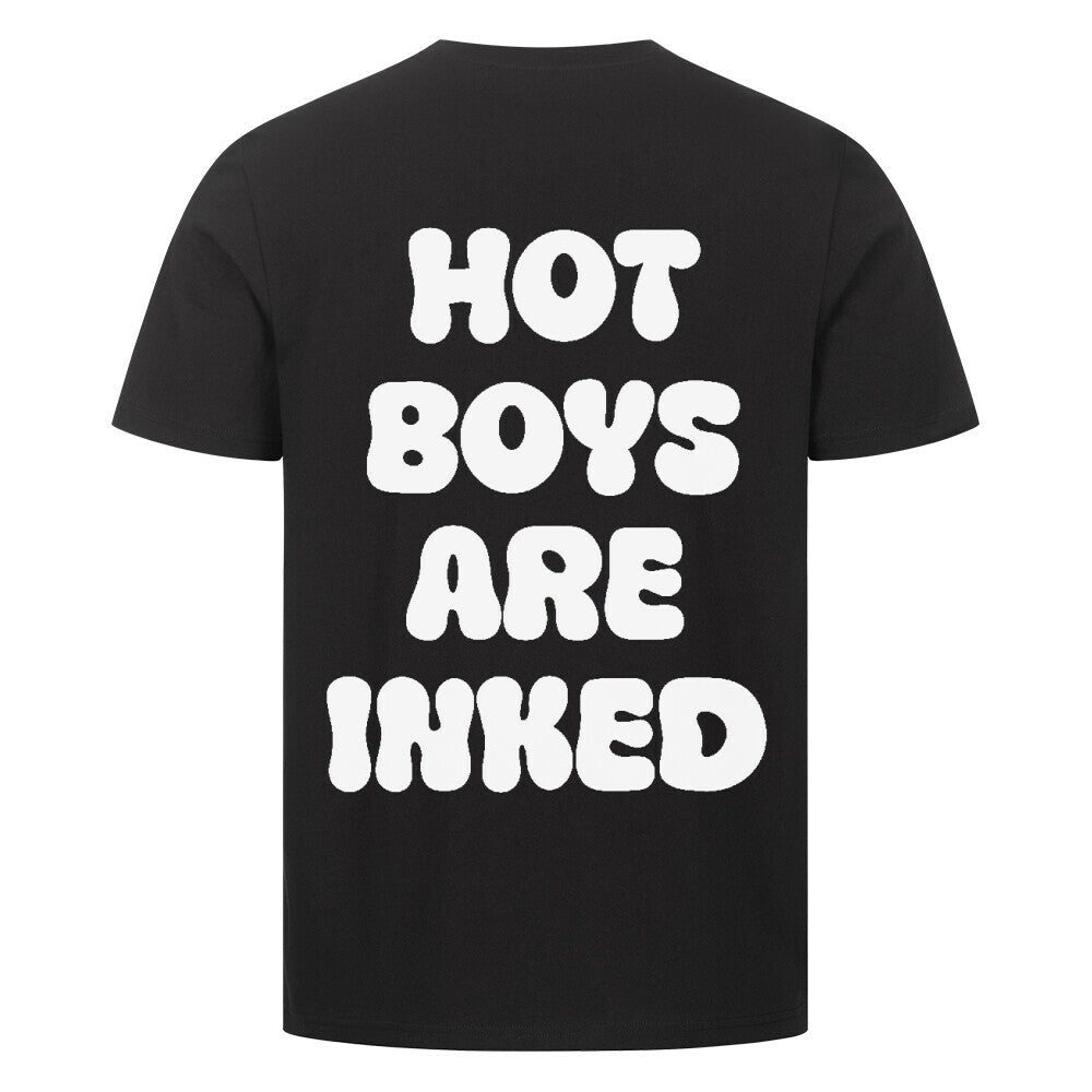 Hot Boys - Premium Backprint Shirt T-Shirt S Schwarz Tattoo Fashion von inked-mafia.de. Dieses Teil gehört in jeden Kleiderschrank eines inked-rebels! Finde ideale Geschenke für Tätowierte, Tattoofans oder Tätowierer.
