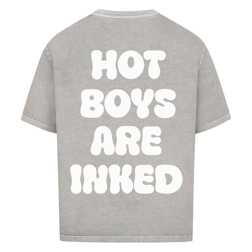 Hot Boys - Heavy Oversized Backprint Shirt T-Shirt XS Washed Grey Tattoo Fashion von inked-mafia.de. Dieses Teil gehört in jeden Kleiderschrank eines inked-rebels! Finde ideale Geschenke für Tätowierte, Tattoofans oder Tätowierer.
