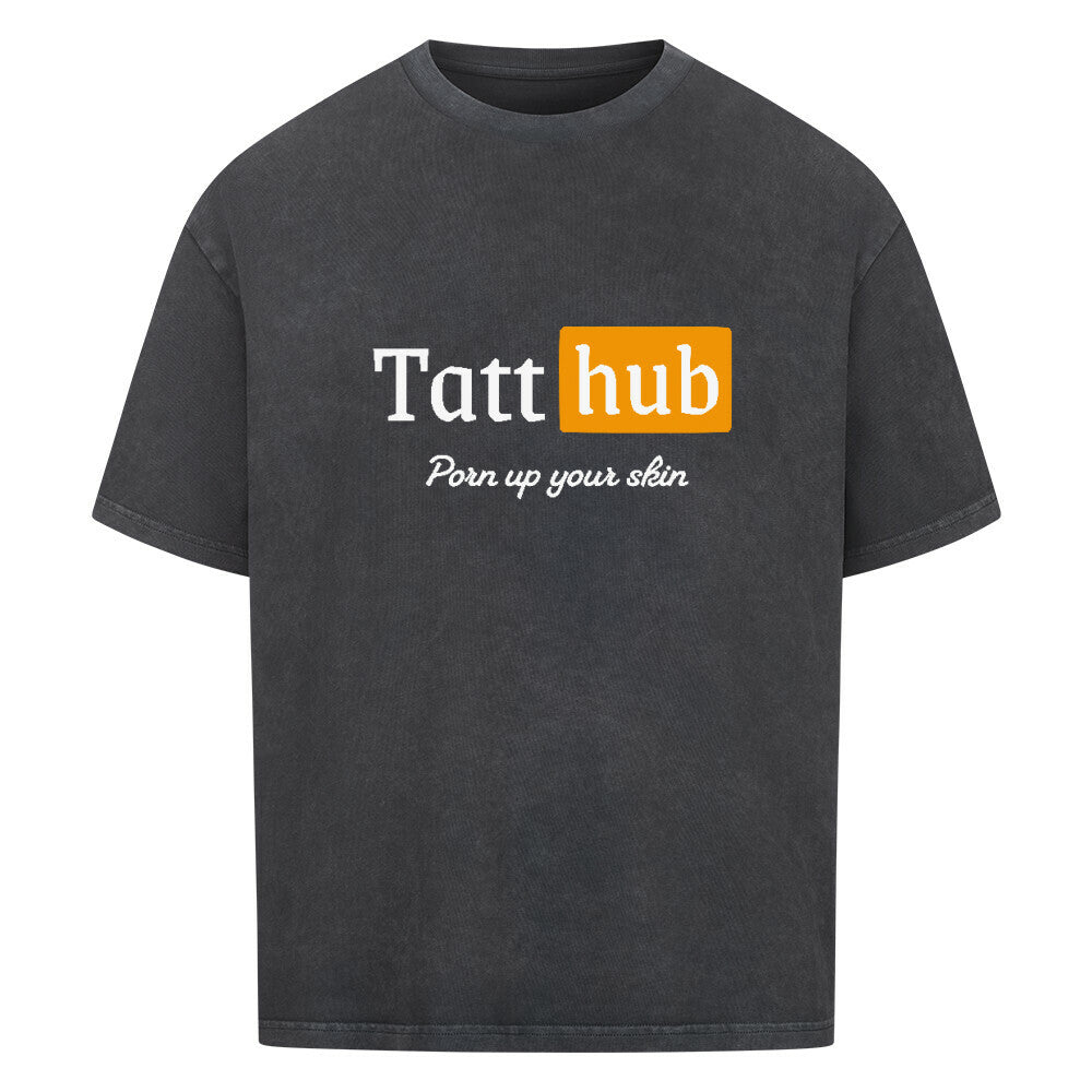 TattHub - Heavy Oversized Shirt T-Shirt XS Washed Black Tattoo Fashion von inked-mafia.de. Dieses Teil gehört in jeden Kleiderschrank eines inked-rebels! Finde ideale Geschenke für Tätowierte, Tattoofans oder Tätowierer.