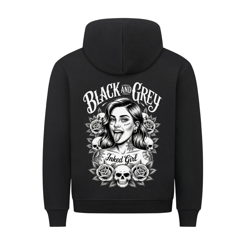 Black and Grey - Backprint Hoodie Hoodie S Schwarz Tattoo Fashion von inked-mafia.de. Dieses Teil gehört in jeden Kleiderschrank eines inked-rebels! Finde ideale Geschenke für Tätowierte, Tattoofans oder Tätowierer.