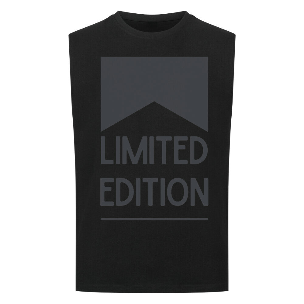 Limited Edition - Sleeveless Oversized Shirt T-Shirt S Schwarz Tattoo Fashion von inked-mafia.de. Dieses Teil gehört in jeden Kleiderschrank eines inked-rebels! Finde ideale Geschenke für Tätowierte, Tattoofans oder Tätowierer.