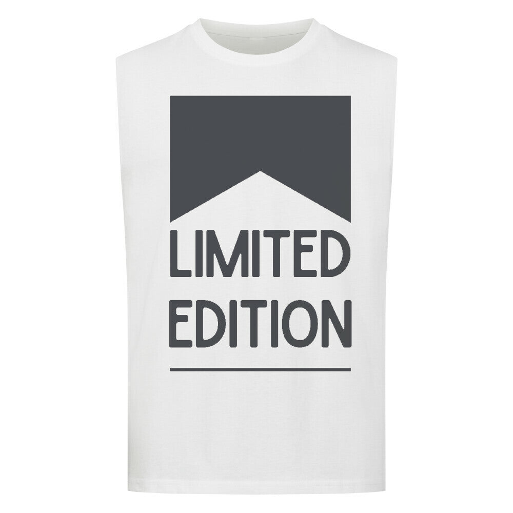 Limited Edition - Sleeveless Oversized Shirt T-Shirt S Weiß Tattoo Fashion von inked-mafia.de. Dieses Teil gehört in jeden Kleiderschrank eines inked-rebels! Finde ideale Geschenke für Tätowierte, Tattoofans oder Tätowierer.