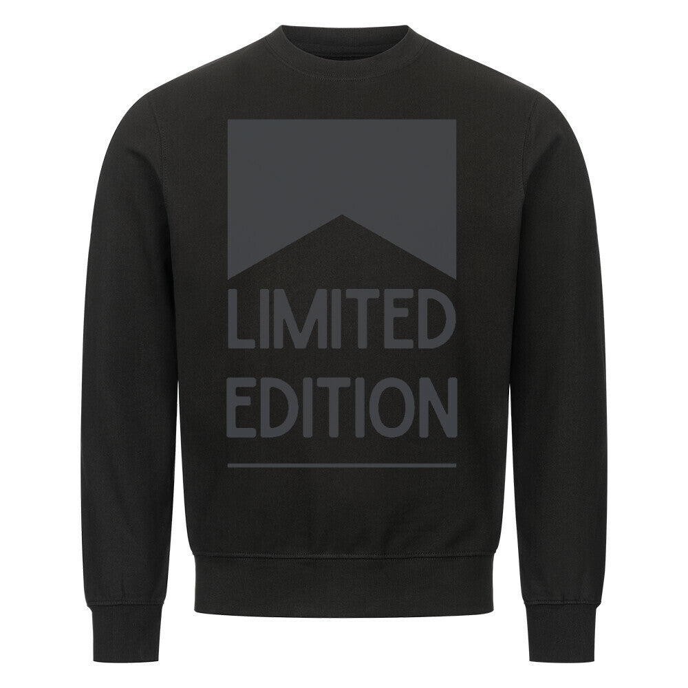 Limited Edition - Sweatshirt Sweatshirt S Schwarz Tattoo Fashion von inked-mafia.de. Dieses Teil gehört in jeden Kleiderschrank eines inked-rebels! Finde ideale Geschenke für Tätowierte, Tattoofans oder Tätowierer.