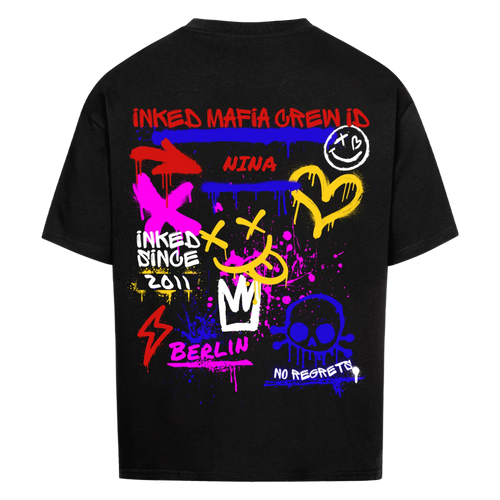 Crew-ID - Heavy Oversized Backprint Shirt (personalisierbar) Customizer Heavy Oversized Shirt Schwarz XS Tattoo Fashion von inked-mafia.de. Dieses Teil gehört in jeden Kleiderschrank eines inked-rebels! Finde ideale Geschenke für Tätowierte, Tattoofans oder Tätowierer.