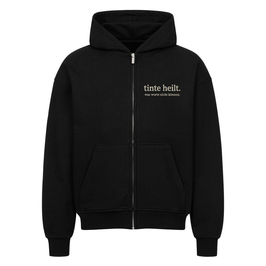 tinte heilt. - Heavy Oversized Zipper Hoodie S Schwarz Tattoo Fashion von inked-mafia.de. Dieses Teil gehört in jeden Kleiderschrank eines inked-rebels! Finde ideale Geschenke für Tätowierte, Tattoofans oder Tätowierer.