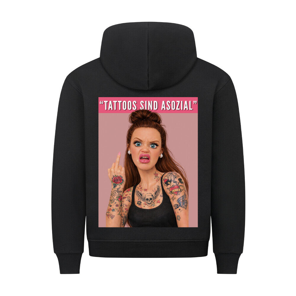 Asozial - Backprint Hoodie Hoodie S Schwarz Tattoo Fashion von inked-mafia.de. Dieses Teil gehört in jeden Kleiderschrank eines inked-rebels! Finde ideale Geschenke für Tätowierte, Tattoofans oder Tätowierer.