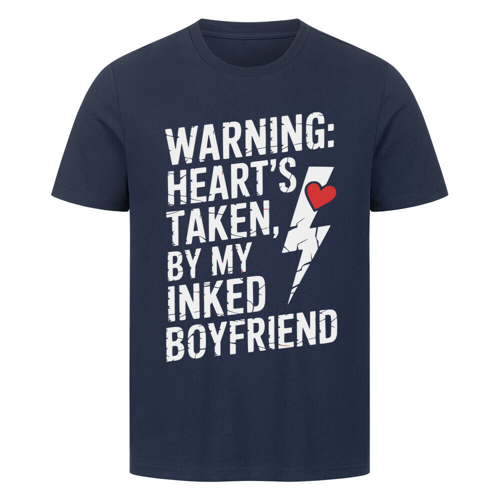 Heart is taken - Premium Shirt T-Shirt S Navy Blue Tattoo Fashion von inked-mafia.de. Dieses Teil gehört in jeden Kleiderschrank eines inked-rebels! Finde ideale Geschenke für Tätowierte, Tattoofans oder Tätowierer.