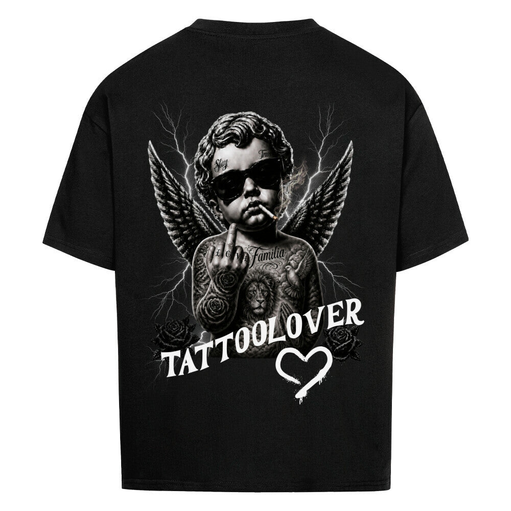 Tattoolover - Heavy Oversized Backprint Shirt T-Shirt XS Schwarz Tattoo Fashion von inked-mafia.de. Dieses Teil gehört in jeden Kleiderschrank eines inked-rebels! Finde ideale Geschenke für Tätowierte, Tattoofans oder Tätowierer.