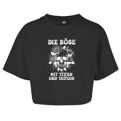 Die Böse - Damen Oversized Crop Top Clothes  Schwarz XS  Tattoo Fashion von inked-mafia.de. Dieses Teil gehört in jeden Kleiderschrank eines inked-rebels! Finde ideale Geschenke für Tätowierte, Tattoofans oder Tätowierer.