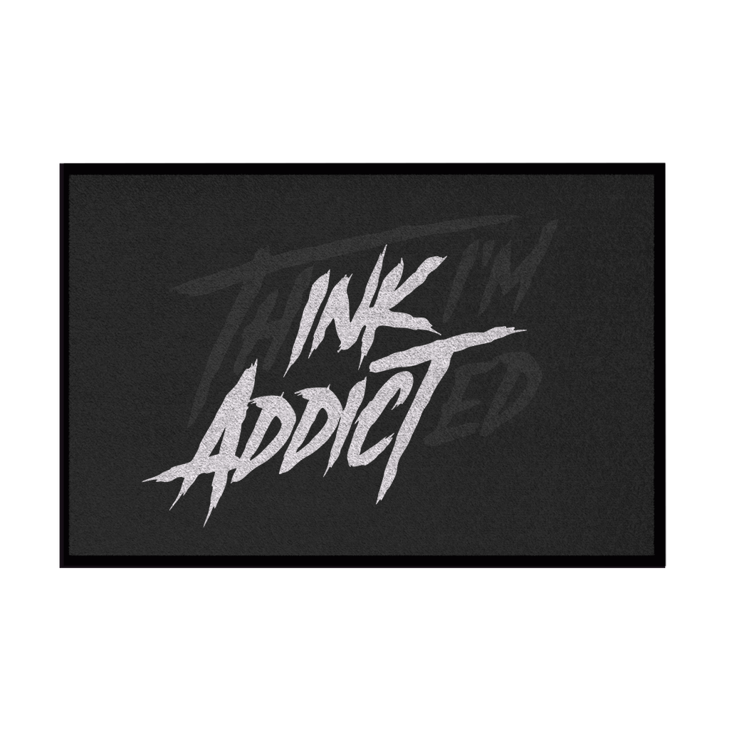 Ink Addict - Fußmatte Home & Living Schwarz 35x50cm Tattoo Fashion von inked-mafia.de. Dieses Teil gehört in jeden Kleiderschrank eines inked-rebels! Finde ideale Geschenke für Tätowierte, Tattoofans oder Tätowierer.