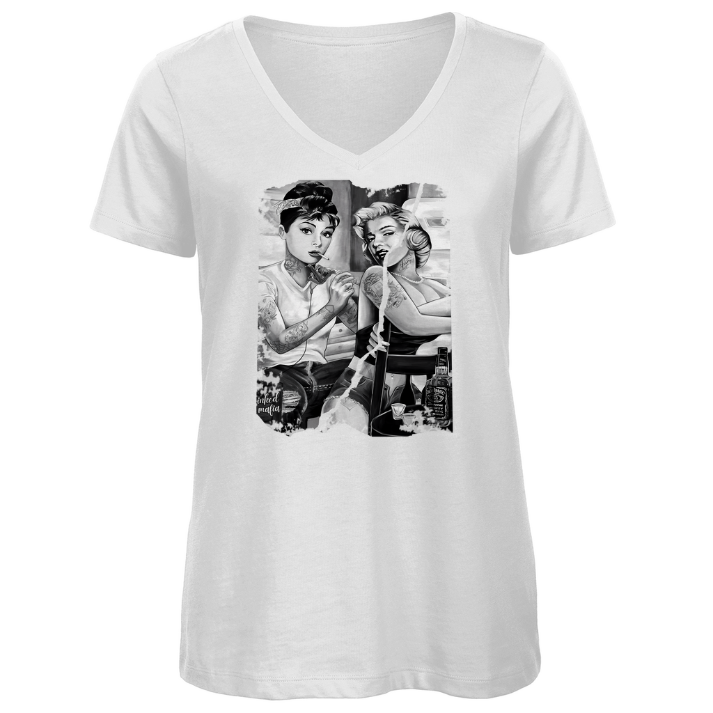 Old Style - Damen Shirt Clothes  Weiß XS  Tattoo Fashion von inked-mafia.de. Dieses Teil gehört in jeden Kleiderschrank eines inked-rebels! Finde ideale Geschenke für Tätowierte, Tattoofans oder Tätowierer.