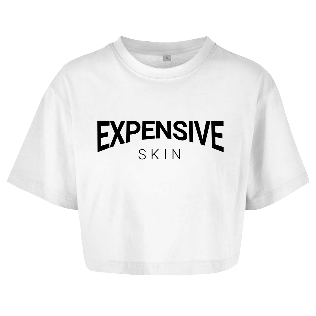 Expensive Skin - Damen Oversized Crop Top Clothes Weiß XS Tattoo Fashion von inked-mafia.de. Dieses Teil gehört in jeden Kleiderschrank eines inked-rebels! Finde ideale Geschenke für Tätowierte, Tattoofans oder Tätowierer.