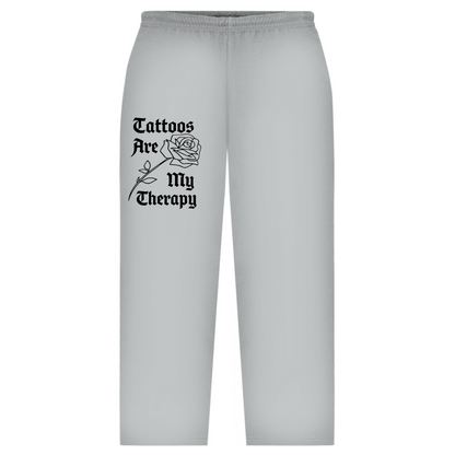 Therapy - Oversized Sweatpants Clothes Grau S Tattoo Fashion von inked-mafia.de. Dieses Teil gehört in jeden Kleiderschrank eines inked-rebels! Finde ideale Geschenke für Tätowierte, Tattoofans oder Tätowierer.