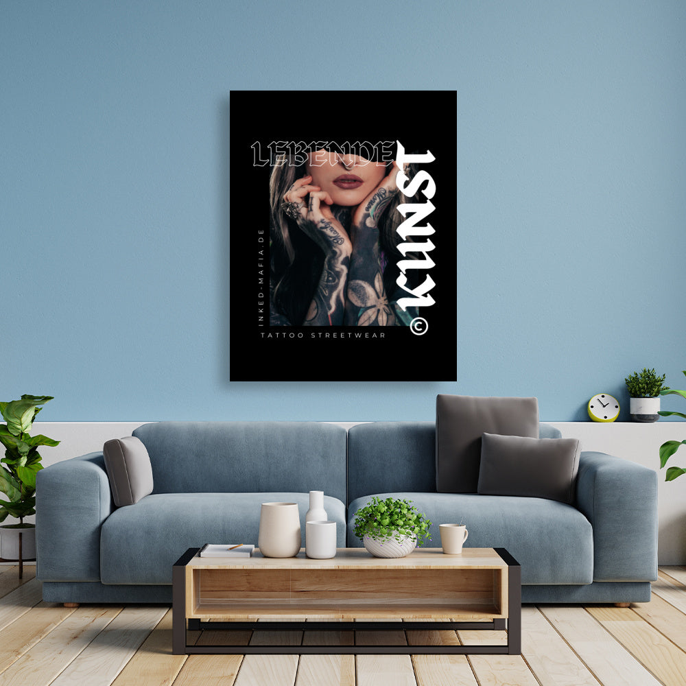 Lebende Kunst - Poster Poster  90cm x 120cm   Tattoo Fashion von inked-mafia.de. Dieses Teil gehört in jeden Kleiderschrank eines inked-rebels! Finde ideale Geschenke für Tätowierte, Tattoofans oder Tätowierer.